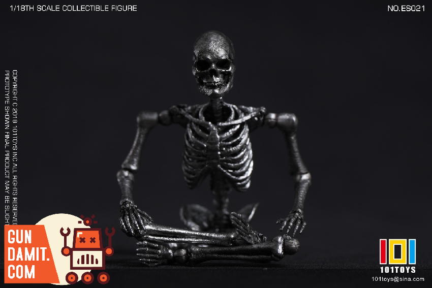 101-ES021 Skeleton Body Silver - front view 101TOYS ES021 Mini Skeleton Silver - front view