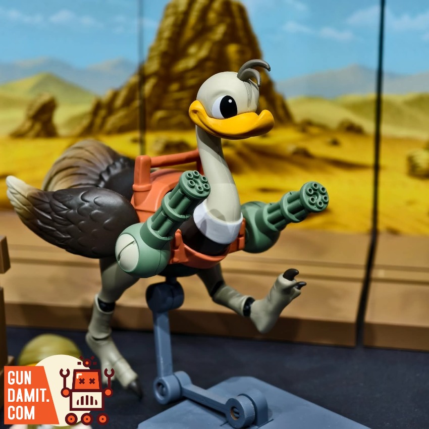 YoloPark AMK MINl Pro Series Metal Slug 3 Wave 1 Model Kit A Metal Slug 3 action figure with a desert backdrop. YoloPark AMK MINl Pro Series Metal Slug 3 Wave 1 Model Kit A Metal Slug 3 action figure with a desert backdrop.