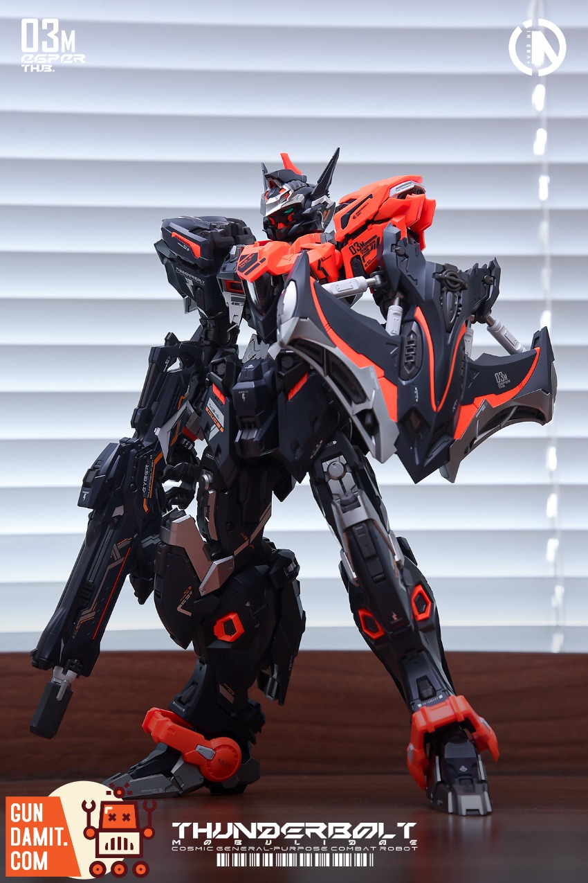 IN ERA+ 1/100 RMD Series Thunderbolt Manta Ray Speed Version A black and orange robot model kit with detailed armor and weapo IN ERA+ 1/100 RMD Series Thunderbolt Manta Ray Speed Version A black and orange robot model kit with detailed armor and weapo