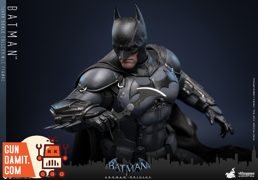 HT-VGM83 Batman Arkham Origins - back view Hot Toys VGM83 Batman Arkham Origins - back view