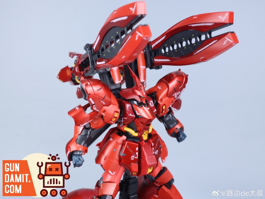 4TH-FA-01 Heavy Mecha - close-up detail 4th Party FA-01 Red Heavy Mecha - close-up detail