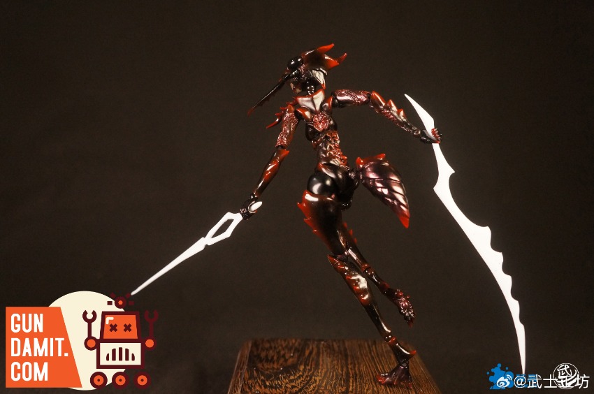 WWS-B-01-R Silk Puppet - close-up detail Warriors Workshop Silk Puppet Red - close-up detail