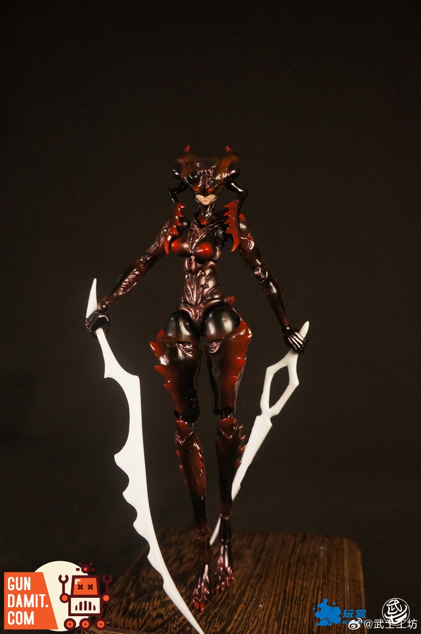 WWS-B-01-R Silk Puppet - side view Warriors Workshop Silk Puppet Red - side view