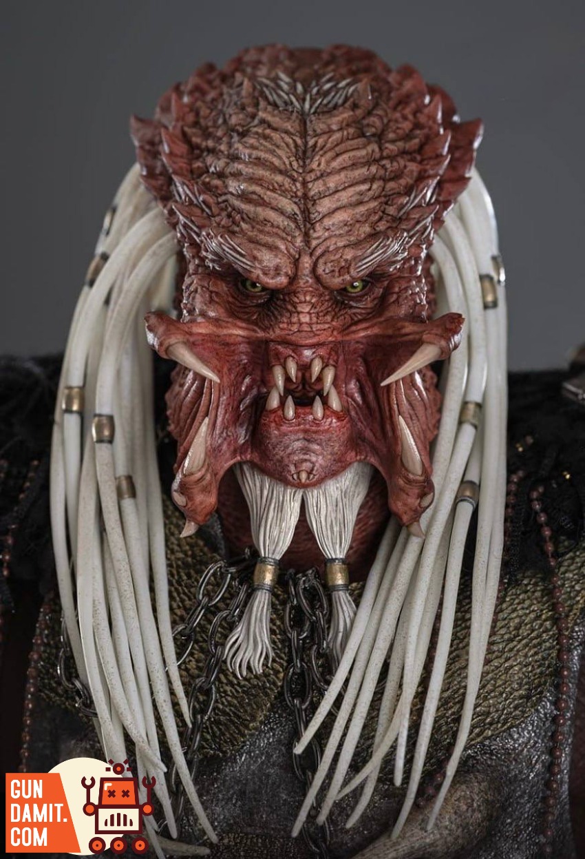 MMS863 Predator Badlands - view 5 Hot Toys Father Predator - view 5