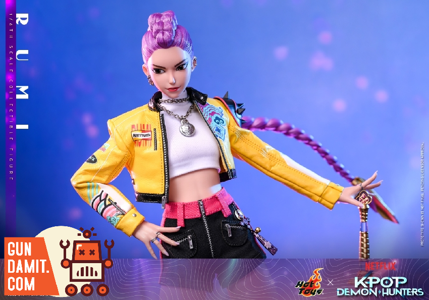TMS176 Rumi - front view Hot Toys TMS176 KPop Demon Hunters Rumi - front view