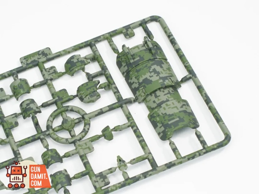 Chief Continent 1/144 Super Dynamic Cavalry Zalov Model Kit Water-Slide Camo Decal Finish Version - View 6 Chief Continent 1/144 Super Dynamic Cavalry Zalov Model Kit Water-Slide Camo Decal Finish Version - View 6