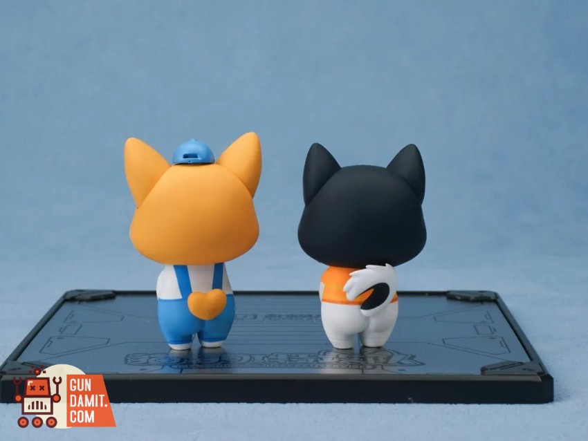 Hemoxian Meow Woof Secret Service Husky - View 22 Hemoxian Meow Woof Secret Service Husky - View 22