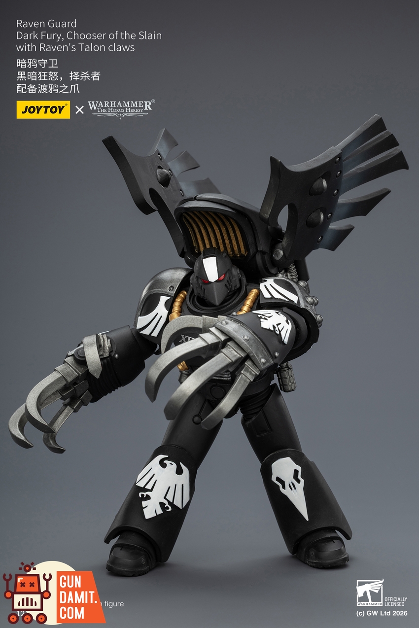JoyToy JT04155 1/18 Warhammer The Horus Heresy Raven Guard Dark Fury, Chooser of the Slain with Raven's Talon claws - View 4 JoyToy JT04155 1/18 Warhammer The Horus Heresy Raven Guard Dark Fury, Chooser of the Slain with Raven's Talon claws - View 4