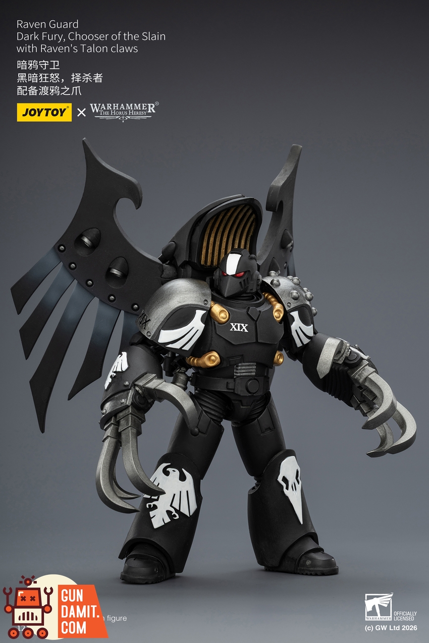 JoyToy JT04155 1/18 Warhammer The Horus Heresy Raven Guard Dark Fury, Chooser of the Slain with Raven's Talon claws - View 2 JoyToy JT04155 1/18 Warhammer The Horus Heresy Raven Guard Dark Fury, Chooser of the Slain with Raven's Talon claws - View 2