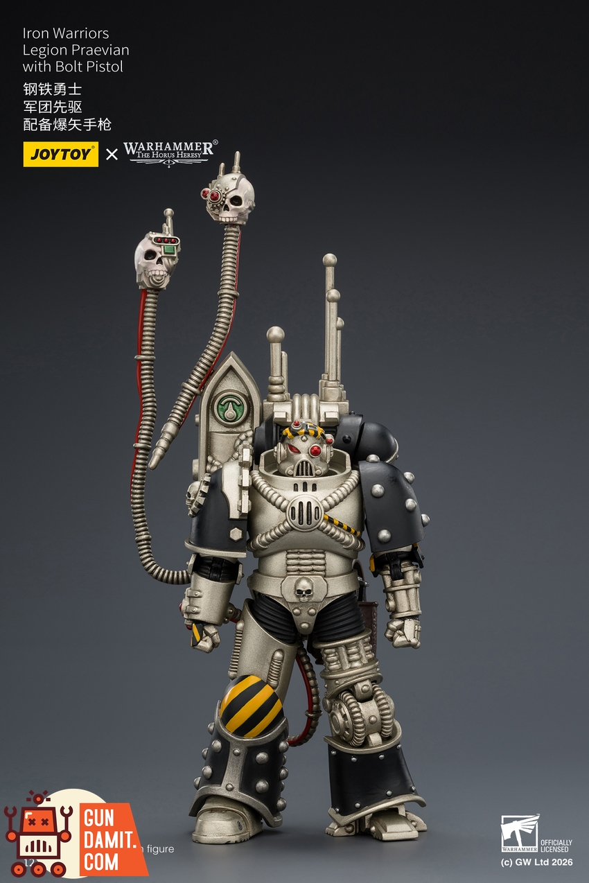 JoyToy JT03912 1/18 Warhammer The Horus Heresy Iron Warriors Legion Praevian with Bolt Pistol - View 1 JoyToy JT03912 1/18 Warhammer The Horus Heresy Iron Warriors Legion Praevian with Bolt Pistol - View 1