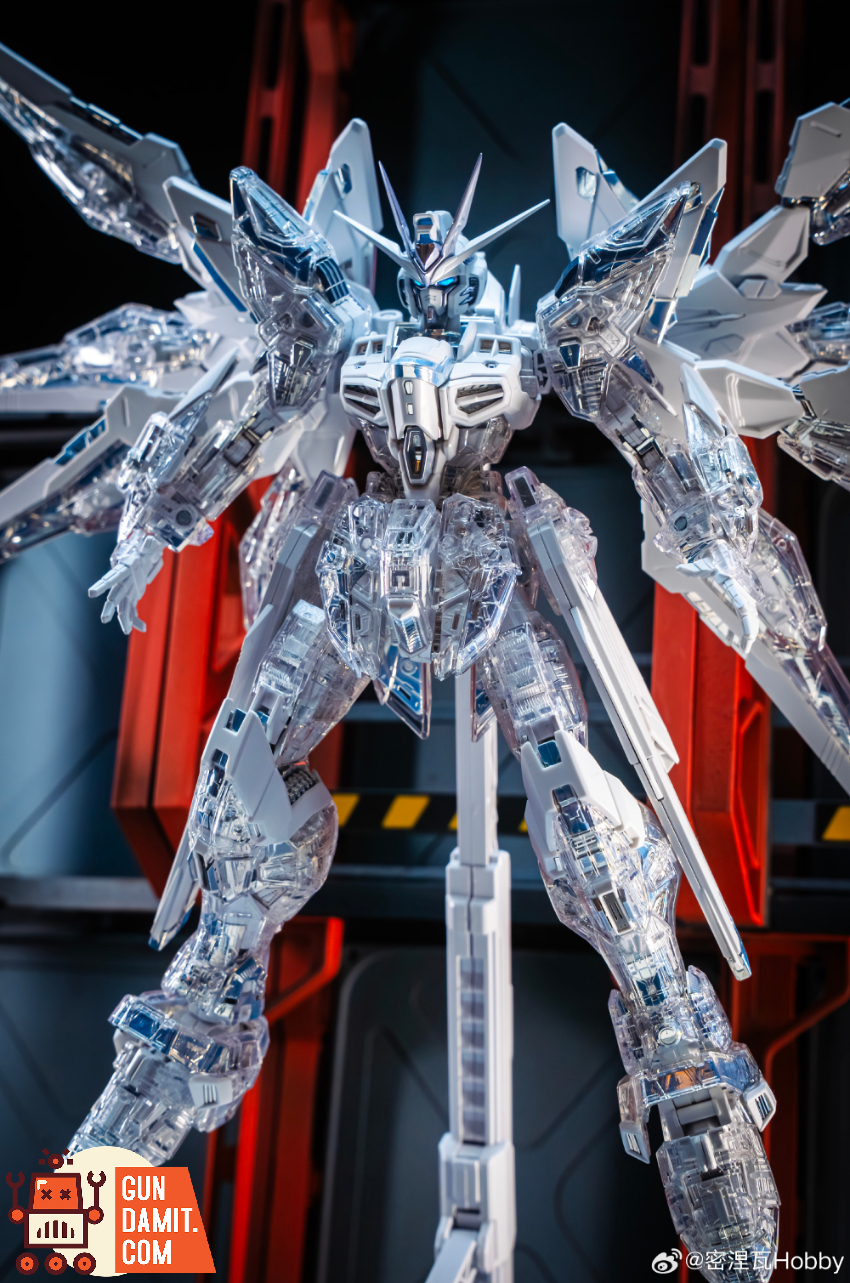 Minerva Hobby 1/100 Mechanical Myth Strike Freedom Gundam GK Head Sculpture Twilight Coating Ver. - View 6 Minerva Hobby 1/100 Mechanical Myth Strike Freedom Gundam GK Head Sculpture Twilight Coating Ver. - View 6