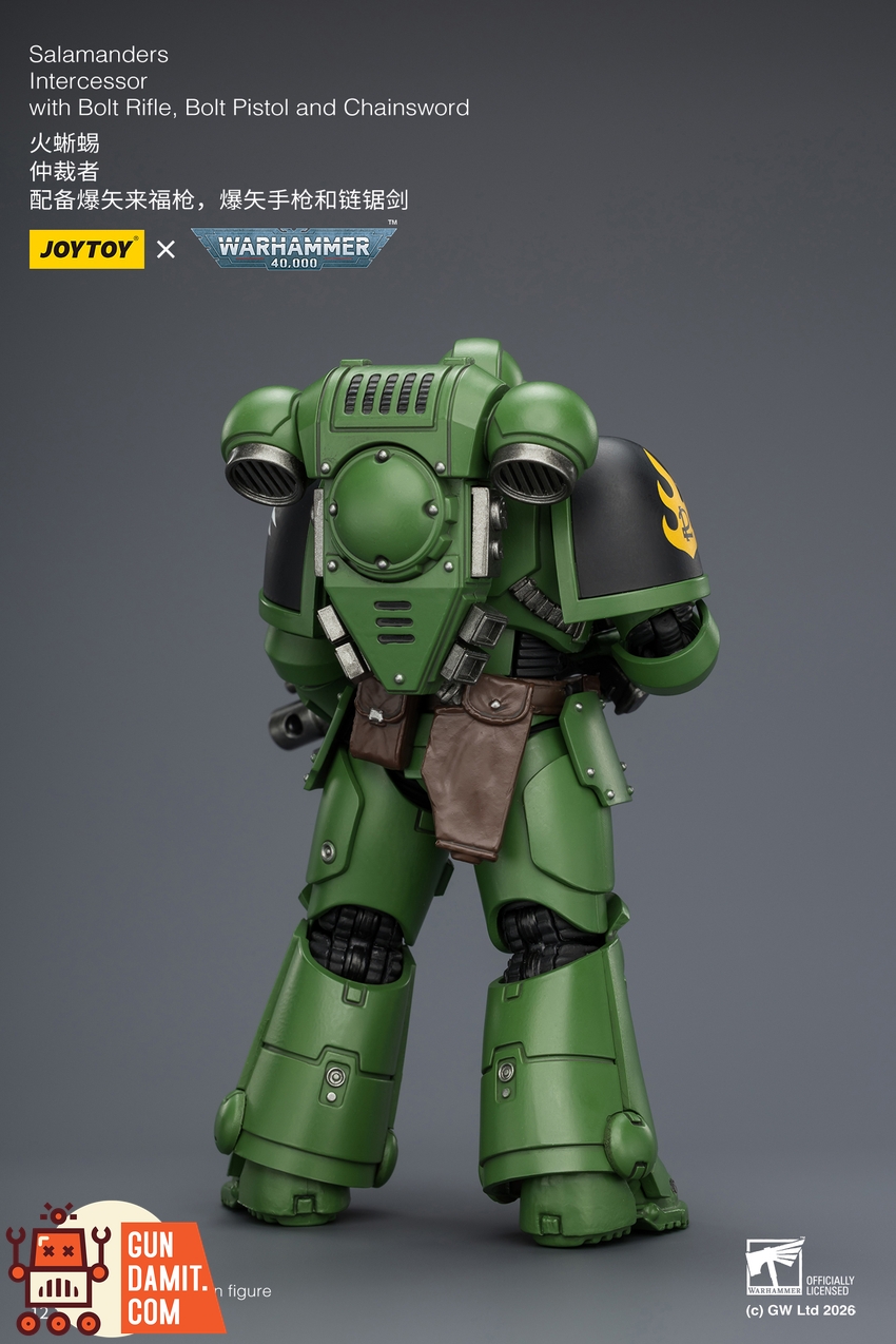 JoyToy JT03875 1/18 Warhammer 40K Salamanders Intercessor with Bolt Rifle, Bolt Pistol and Chainsword - View 4 JoyToy JT03875 1/18 Warhammer 40K Salamanders Intercessor with Bolt Rifle, Bolt Pistol and Chainsword - View 4