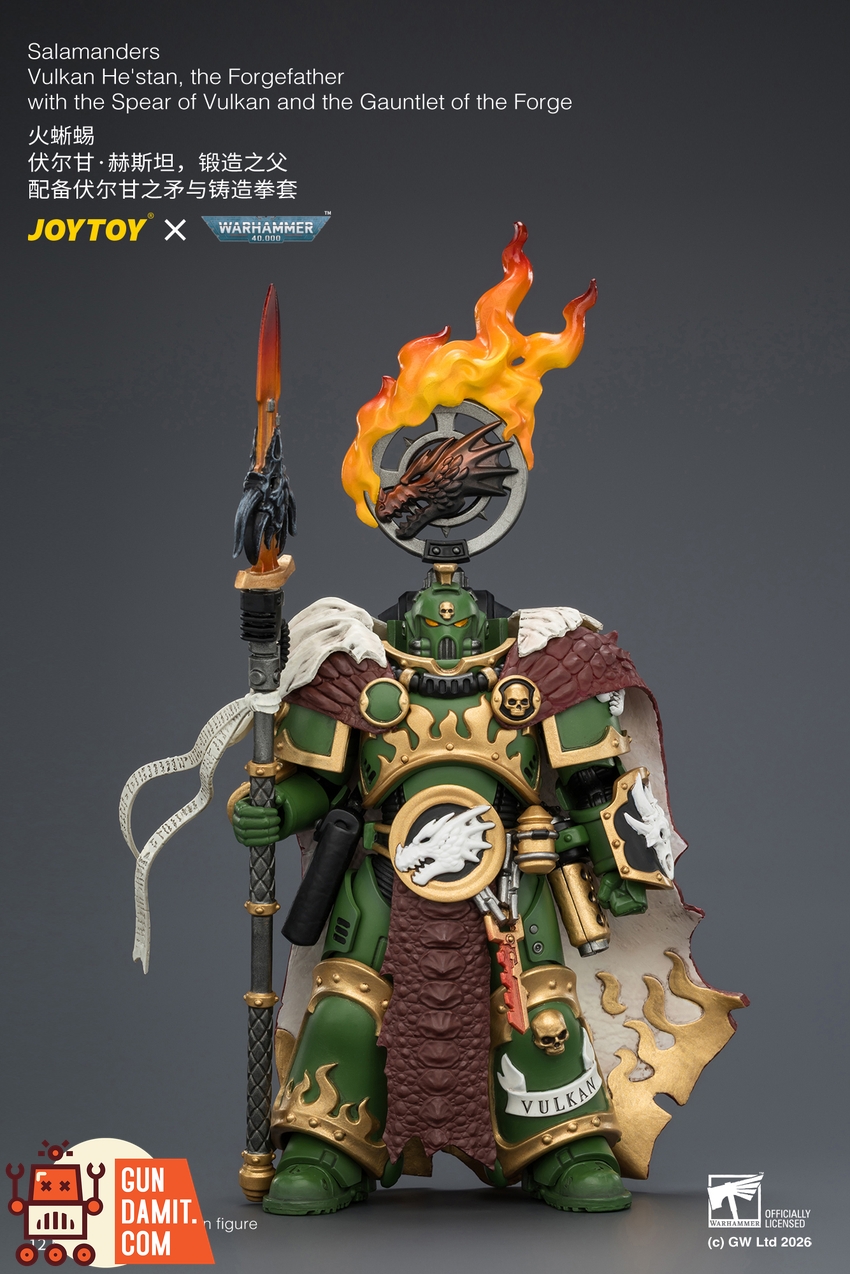 JoyToy JT04438 1/18 Warhammer 40K Salamanders Vulkan He'stan, the Forgefather with the Spear of Vulkan and the Gauntlet of the Forge - View 2 JoyToy JT04438 1/18 Warhammer 40K Salamanders Vulkan He'stan, the Forgefather with the Spear of Vulkan and the Gauntlet of the Forge - View 2