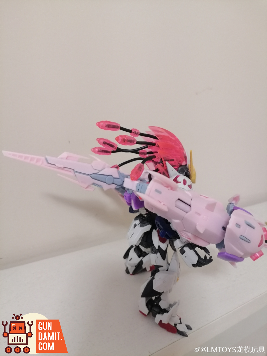 LMTOYS 1/100 Barbatos Wolf King Giant Claw Accessory Set Model Kit Limited Cherry Blossom Color Ver. - View 1 LMTOYS 1/100 Barbatos Wolf King Giant Claw Accessory Set Model Kit Limited Cherry Blossom Color Ver. - View 1