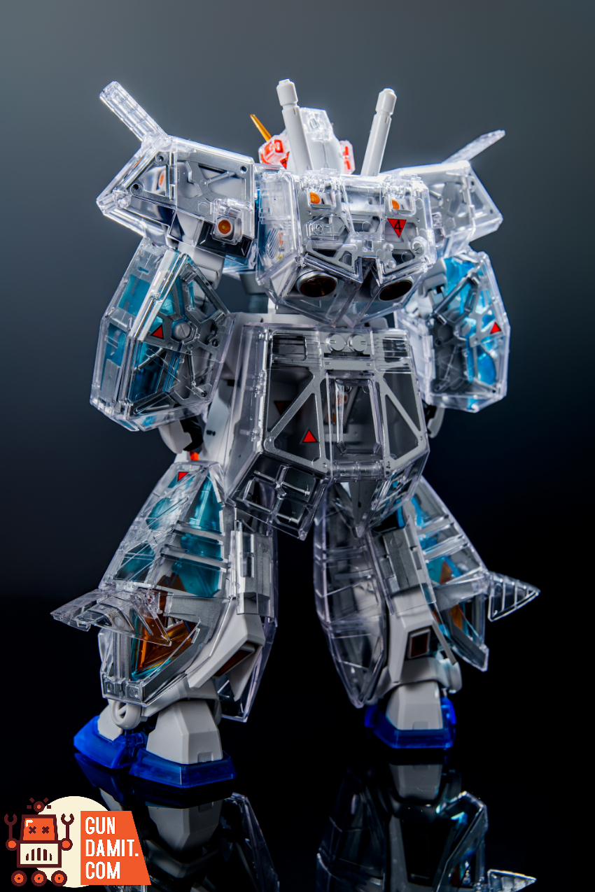 Yiming Model 1/100 YM001J Alex 2.0 Model Kit Clear Color Ver. - View 4 Yiming Model 1/100 YM001J Alex 2.0 Model Kit Clear Color Ver. - View 4