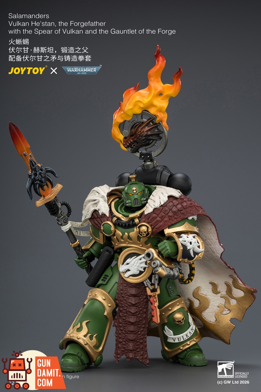 JoyToy JT04438 1/18 Warhammer 40K Salamanders Vulkan He'stan, the Forgefather with the Spear of Vulkan and the Gauntlet of the Forge - View 8 JoyToy JT04438 1/18 Warhammer 40K Salamanders Vulkan He'stan, the Forgefather with the Spear of Vulkan and the Gauntlet of the Forge - View 8