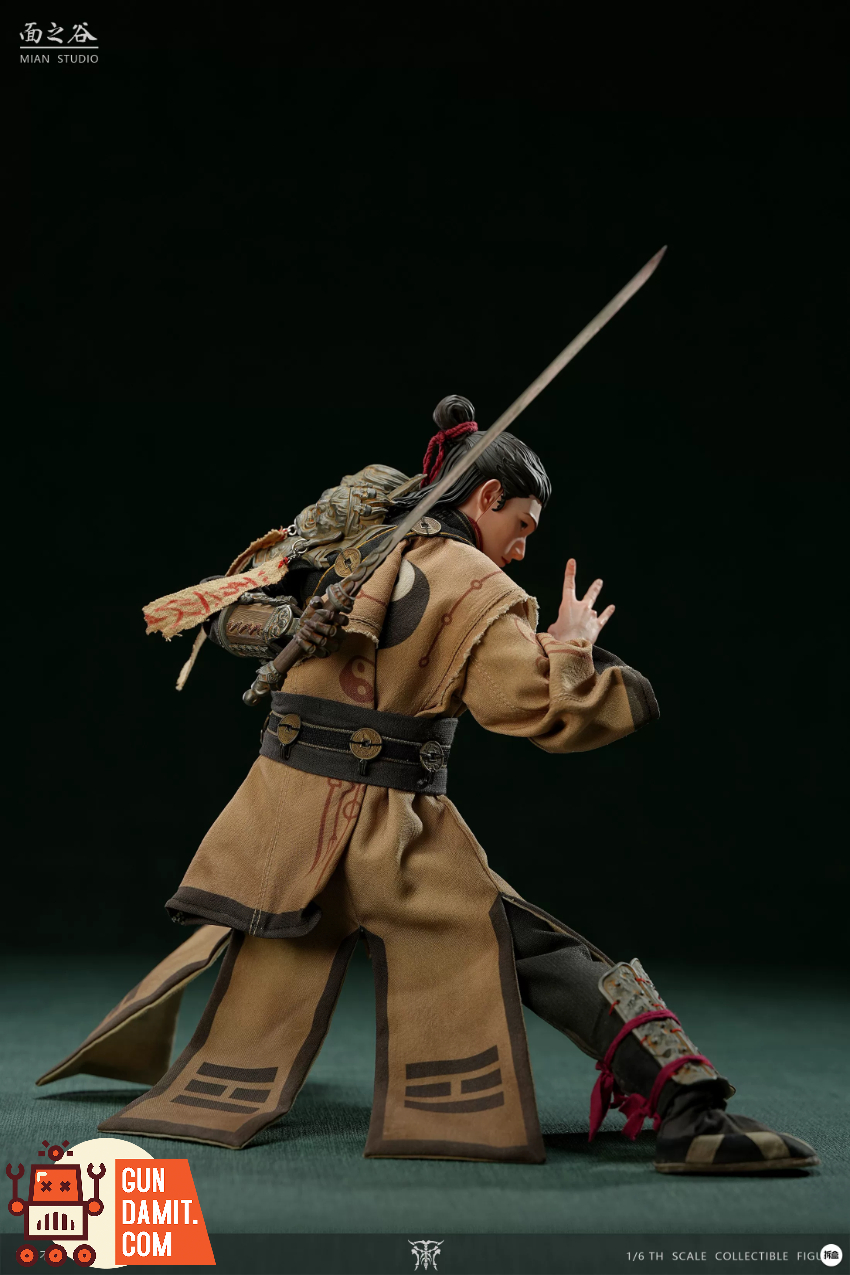 Mian Studio 1/6 Hua Gu Bu Yi Soul Ferryman Yellow Version - View 12 Mian Studio 1/6 Hua Gu Bu Yi Soul Ferryman Yellow Version - View 12