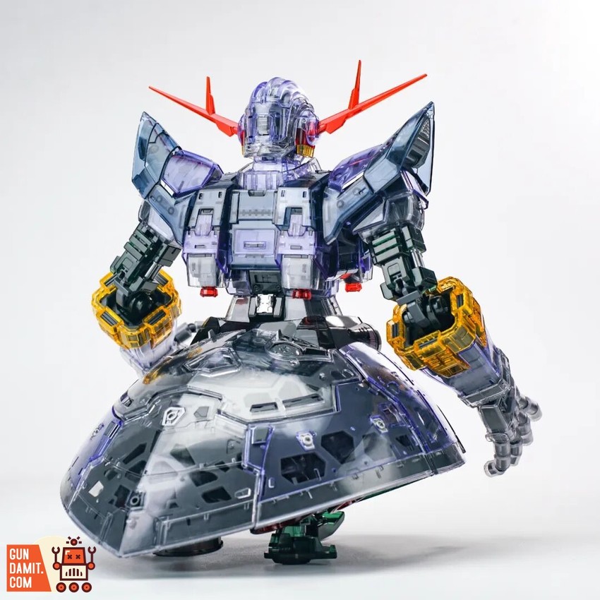 A Baoa Qu Model 1/100 Zhanshenhao Model Kit Translucent Colored Ver. - View 17 A Baoa Qu Model 1/100 Zhanshenhao Model Kit Translucent Colored Ver. - View 17