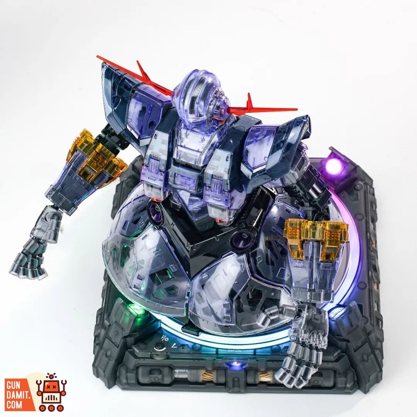 A Baoa Qu Model 1/100 Zhanshenhao Model Kit Translucent Colored Ver. - View 20 A Baoa Qu Model 1/100 Zhanshenhao Model Kit Translucent Colored Ver. - View 20