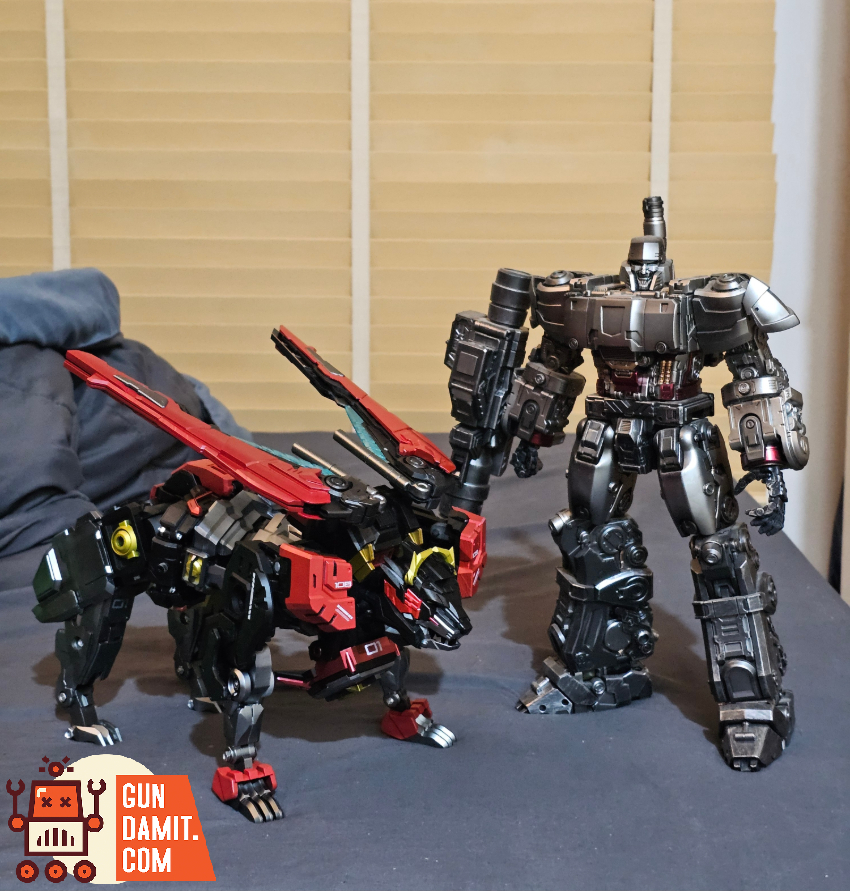 ARX TOYS ATX-01 Beast Emperor: Black Lion - View 1 ARX TOYS ATX-01 Beast Emperor: Black Lion - View 1