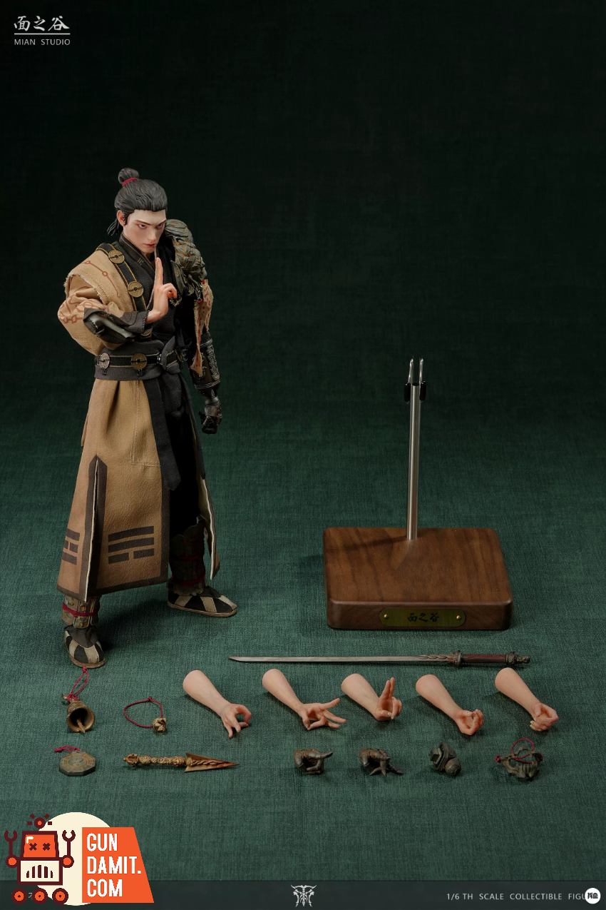 Mian Studio 1/6 Hua Gu Bu Yi Soul Ferryman Yellow Version - View 2 Mian Studio 1/6 Hua Gu Bu Yi Soul Ferryman Yellow Version - View 2