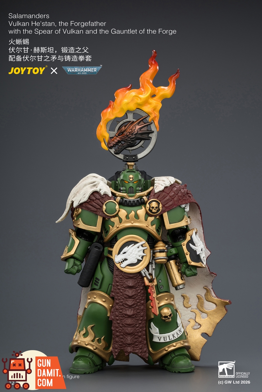 JoyToy JT04438 1/18 Warhammer 40K Salamanders Vulkan He'stan, the Forgefather with the Spear of Vulkan and the Gauntlet of the Forge - View 1 JoyToy JT04438 1/18 Warhammer 40K Salamanders Vulkan He'stan, the Forgefather with the Spear of Vulkan and the Gauntlet of the Forge - View 1