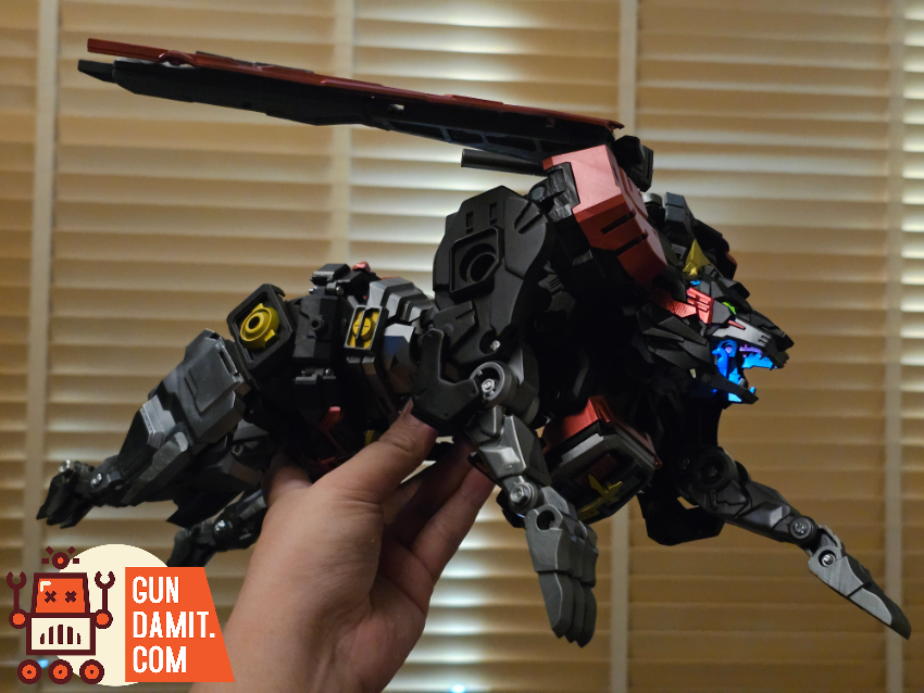 ARX TOYS ATX-01 Beast Emperor: Black Lion - View 5 ARX TOYS ATX-01 Beast Emperor: Black Lion - View 5