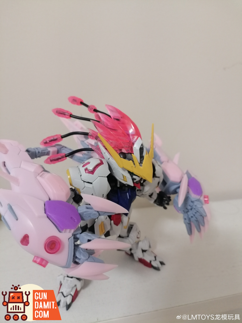 LMTOYS 1/100 Barbatos Wolf King Giant Claw Accessory Set Model Kit Limited Cherry Blossom Color Ver. - View 2 LMTOYS 1/100 Barbatos Wolf King Giant Claw Accessory Set Model Kit Limited Cherry Blossom Color Ver. - View 2