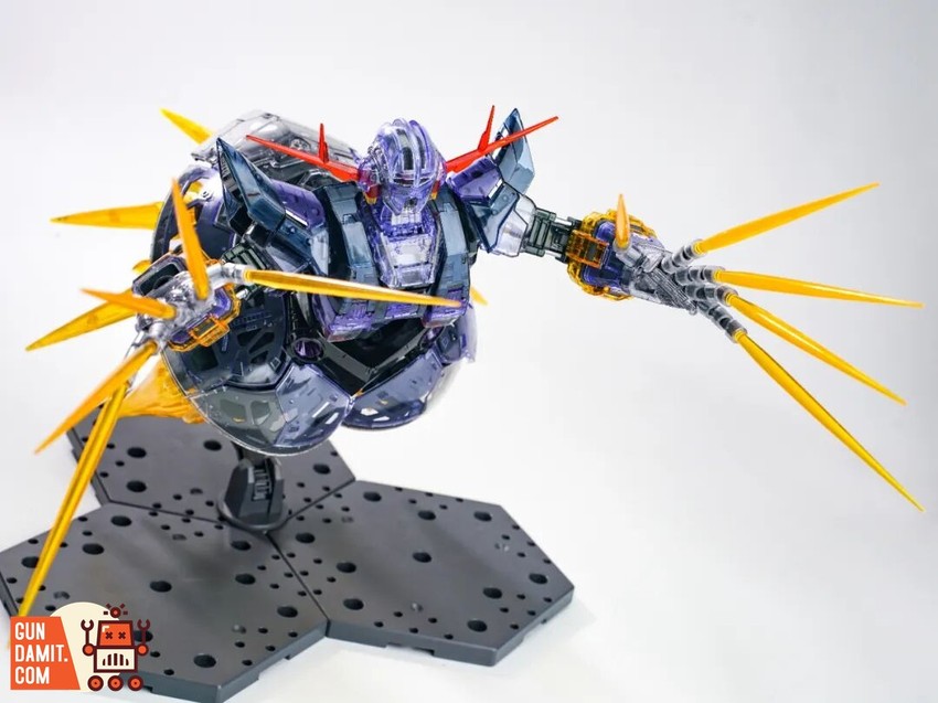 A Baoa Qu Model 1/100 Zhanshenhao Model Kit Translucent Colored Ver. - View 31 A Baoa Qu Model 1/100 Zhanshenhao Model Kit Translucent Colored Ver. - View 31