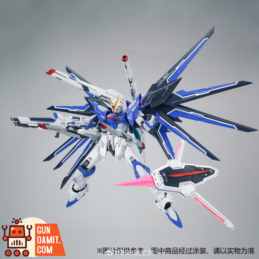Shenma Model 1/100 Azure Knight Model Kit - View 5 Shenma Model 1/100 Azure Knight Model Kit - View 5