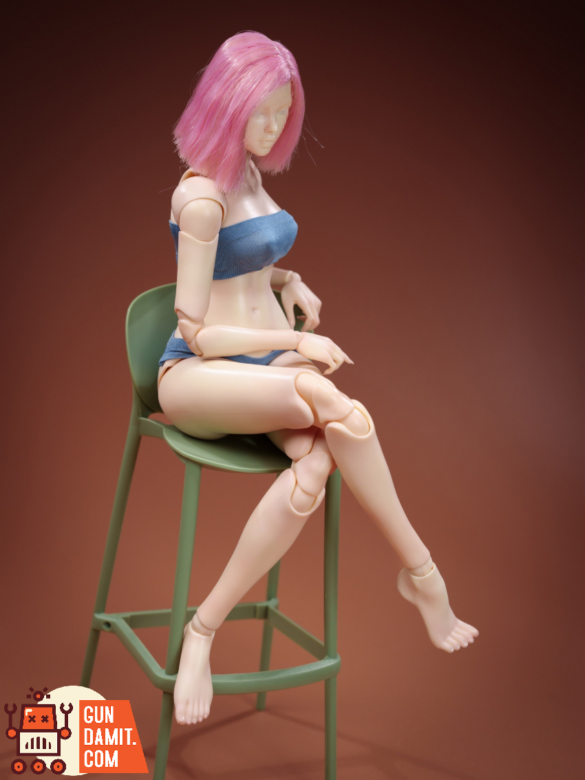 trickyMan12 & WORKING DIVA 1/6 FB-10032 DT02A Teen Girl Body Type Dewy Cold Toned Fair Skin Version - View 8 trickyMan12 & WORKING DIVA 1/6 FB-10032 DT02A Teen Girl Body Type Dewy Cold Toned Fair Skin Version - View 8