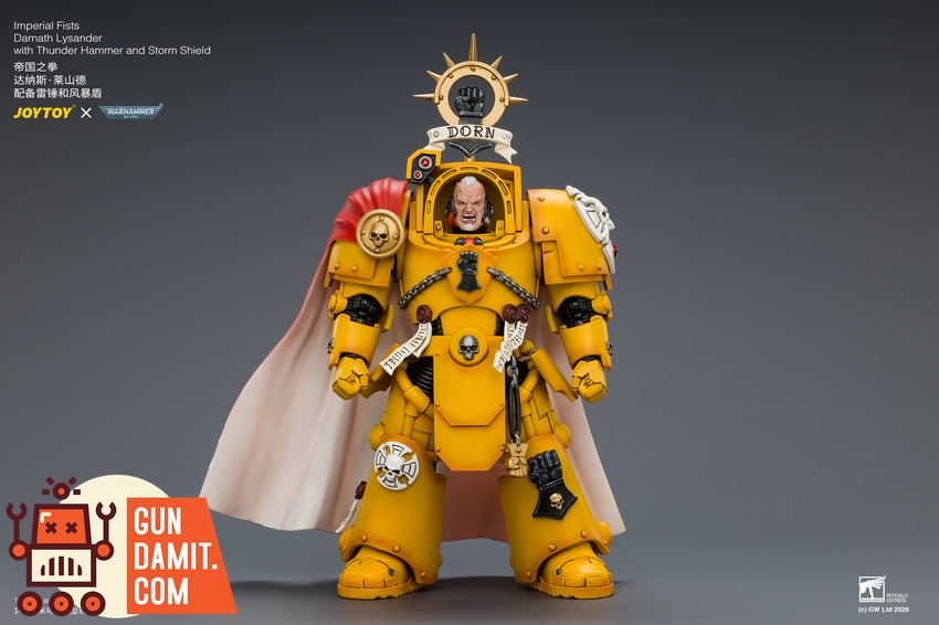 JoyToy JT04896 1/18 Warhammer 40K Imperial Fists Darnath Lysander with Thunder Hammer and Storm Shield - View 1 JoyToy JT04896 1/18 Warhammer 40K Imperial Fists Darnath Lysander with Thunder Hammer and Storm Shield - View 1