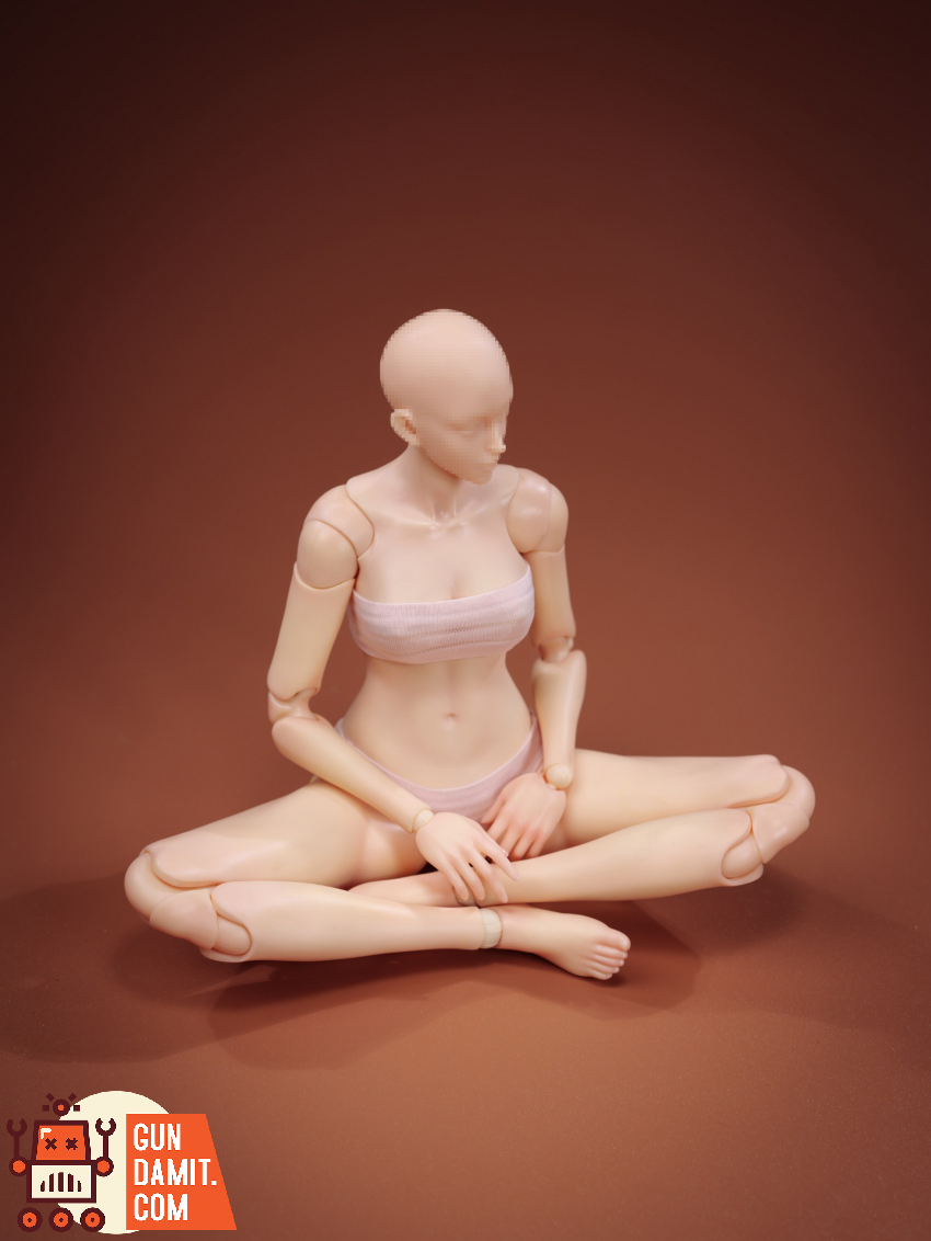trickyMan12 & WORKING DIVA 1/6 FB-10032 DT02B Teen Girl Body Type Dewy Warm Toned Fair Skin Version - View 12 trickyMan12 & WORKING DIVA 1/6 FB-10032 DT02B Teen Girl Body Type Dewy Warm Toned Fair Skin Version - View 12