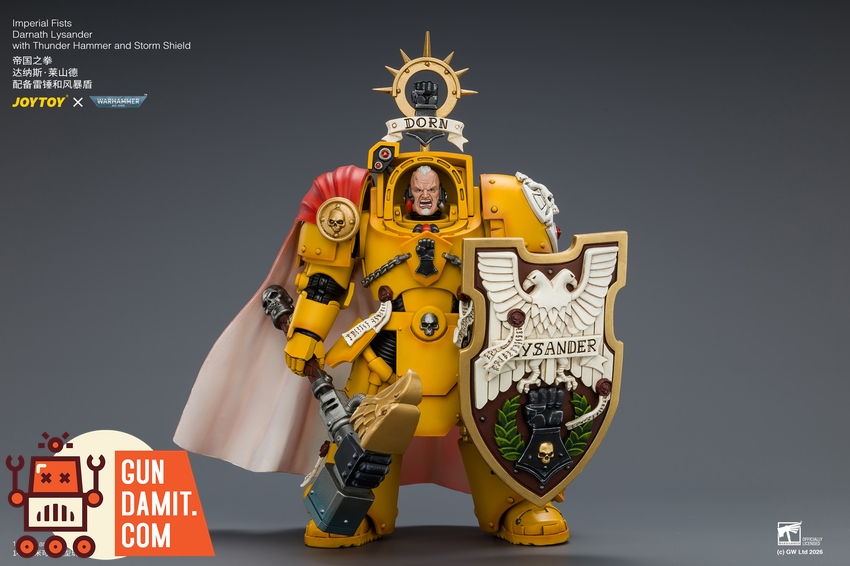 JoyToy JT04896 1/18 Warhammer 40K Imperial Fists Darnath Lysander with Thunder Hammer and Storm Shield - View 2 JoyToy JT04896 1/18 Warhammer 40K Imperial Fists Darnath Lysander with Thunder Hammer and Storm Shield - View 2