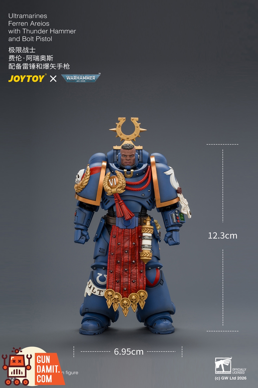 JoyToy JT04889 1/18 Warhammer 40K Ultramarines Ferren Areios with Thunder Hammer and Bolt Pistol - View 11 JoyToy JT04889 1/18 Warhammer 40K Ultramarines Ferren Areios with Thunder Hammer and Bolt Pistol - View 11