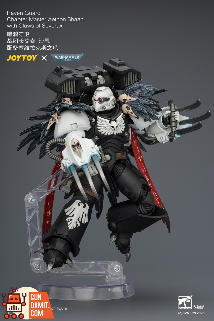JoyToy JT04742 1/18 Warhammer 40k Raven Guard Chapter Master Aethon Shaan with Claws of Severax and Heavy Bolt Pistol - View 9 JoyToy JT04742 1/18 Warhammer 40k Raven Guard Chapter Master Aethon Shaan with Claws of Severax and Heavy Bolt Pistol - View 9