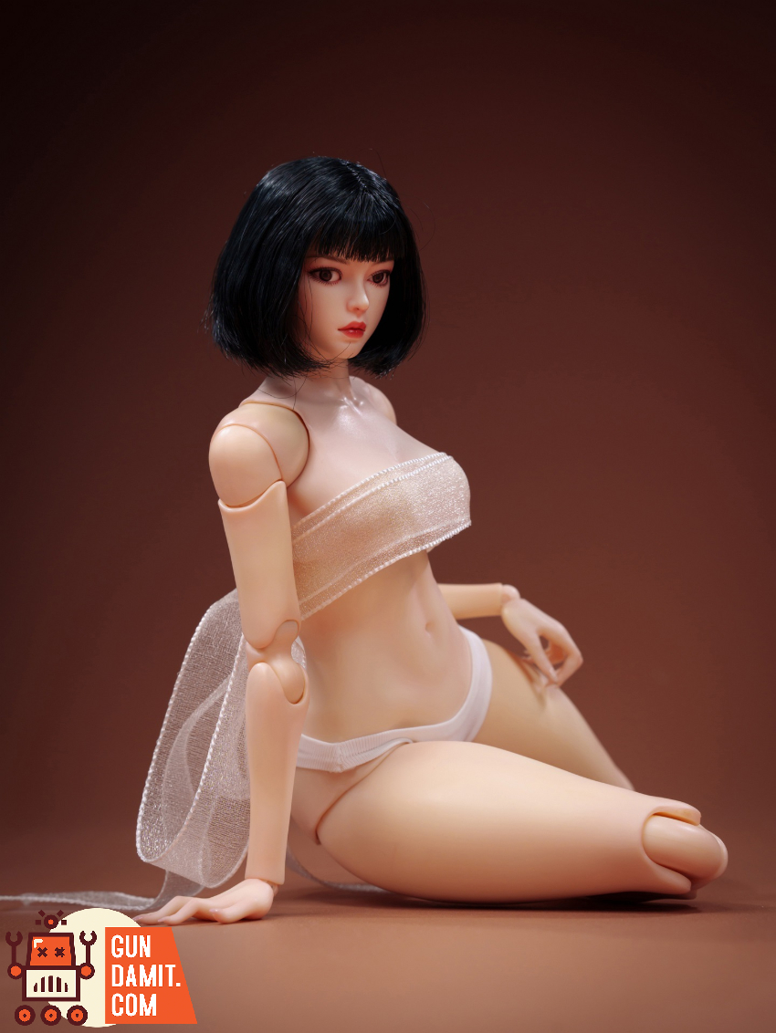 trickyMan12 & WORKING DIVA 1/6 FB-10032 DT06B Female Tall and Curvy Body Type Dewy Warm Toned Fair Skin Version - View 17 trickyMan12 & WORKING DIVA 1/6 FB-10032 DT06B Female Tall and Curvy Body Type Dewy Warm Toned Fair Skin Version - View 17