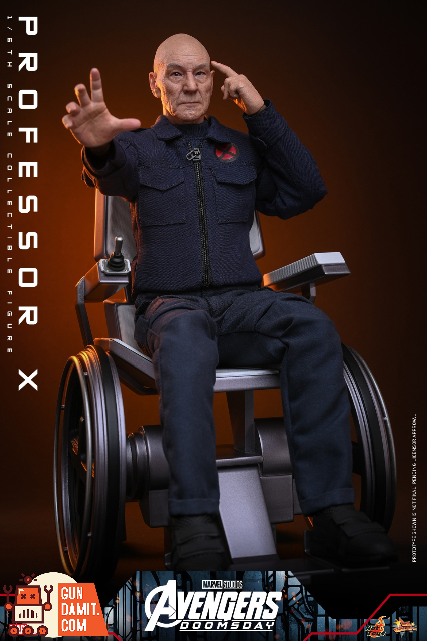 Hot Toys 1/6 MMS917 Avengers: Doomsday Professor X - View 2 Hot Toys 1/6 MMS917 Avengers: Doomsday Professor X - View 2