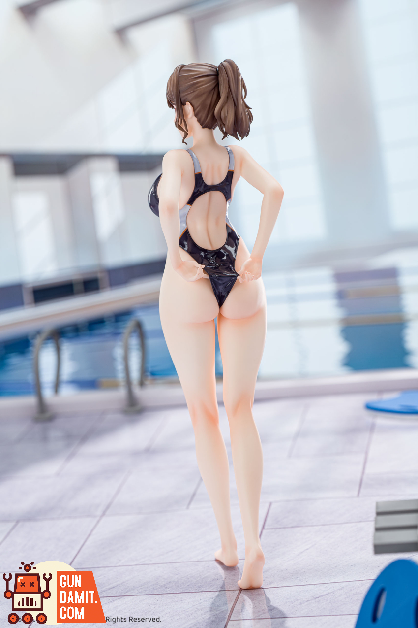 Kiwi Toys 1/6 Swimming Coach Honami Deluxe Version - View 7 Kiwi Toys 1/6 Swimming Coach Honami Deluxe Version - View 7