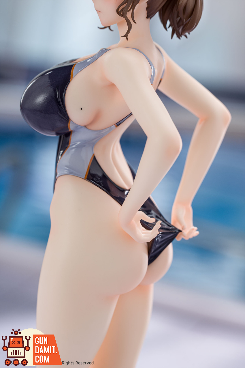 Kiwi Toys 1/6 Swimming Coach Honami Standard Version - View 4 Kiwi Toys 1/6 Swimming Coach Honami Standard Version - View 4