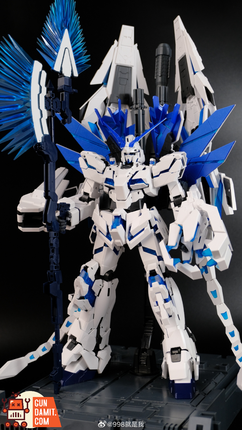Mythical Beast Model 1/100 2205 MGEX Perfectibility Divine w/ LED Version Model Kit - View 1 Mythical Beast Model 1/100 2205 MGEX Perfectibility Divine w/ LED Version Model Kit - View 1