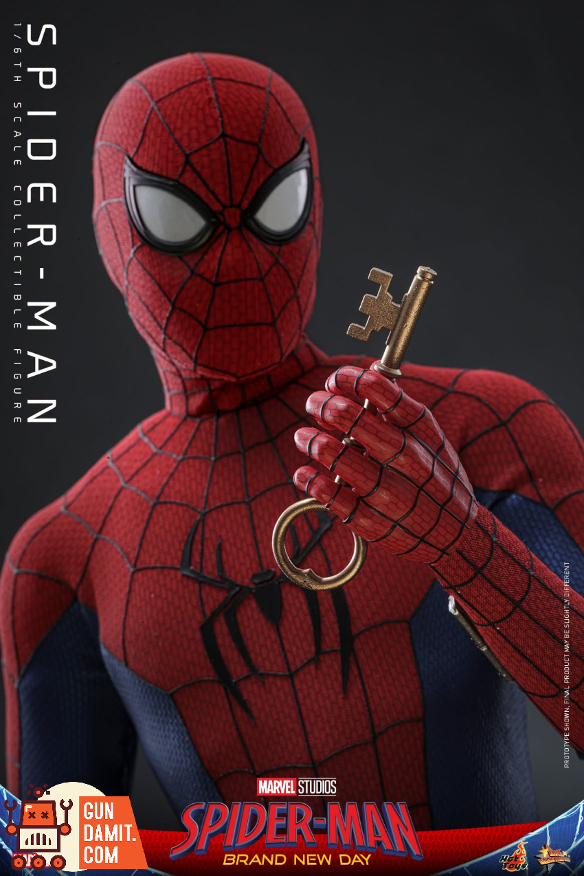 Hot Toys 1/6 MMS892 Spider-Man: Brand New Day Spider-Man Regular Ver. - View 9 Hot Toys 1/6 MMS892 Spider-Man: Brand New Day Spider-Man Regular Ver. - View 9