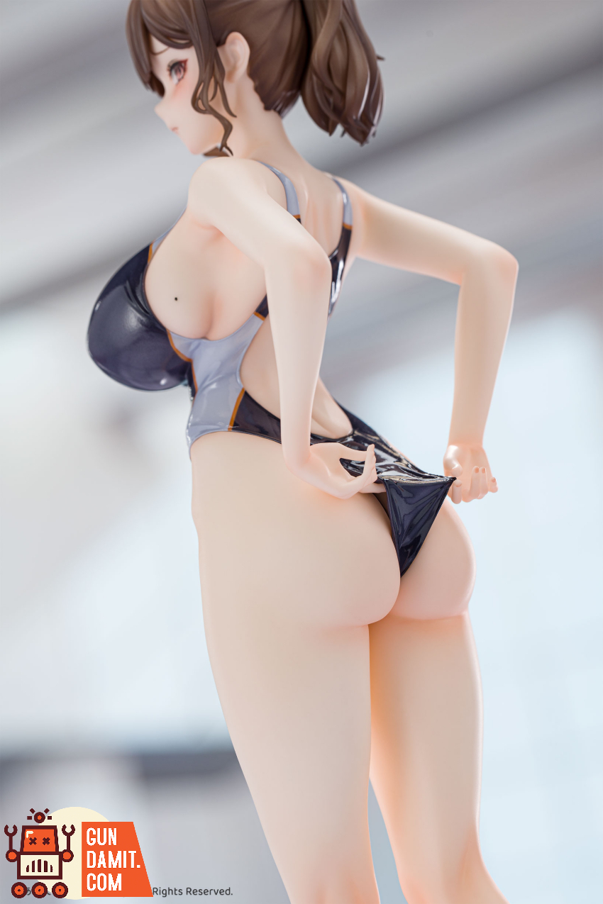 Kiwi Toys 1/6 Swimming Coach Honami Standard Version - View 3 Kiwi Toys 1/6 Swimming Coach Honami Standard Version - View 3