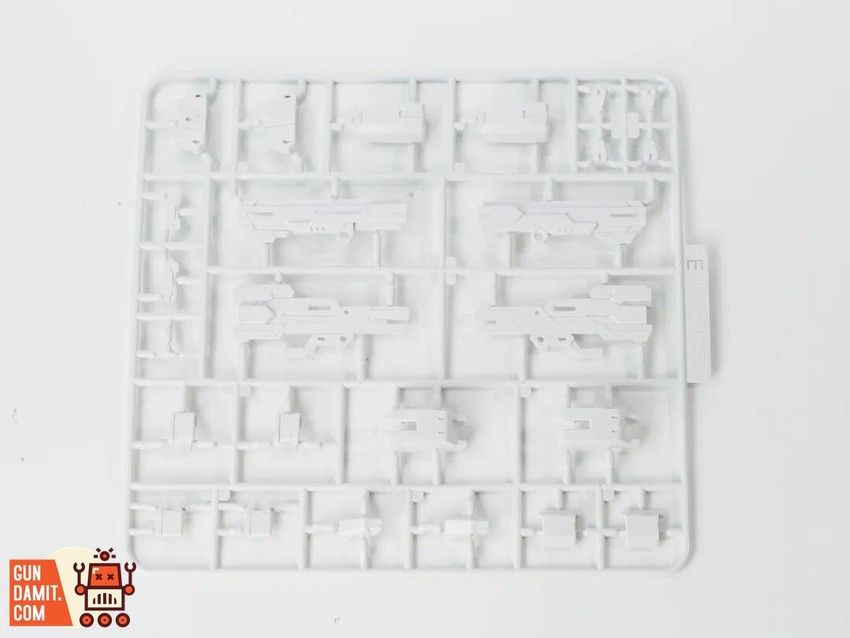 Entropy Play MH-002 Ground Combat Type Hunter Model Kit - View 13 Entropy Play MH-002 Ground Combat Type Hunter Model Kit - View 13