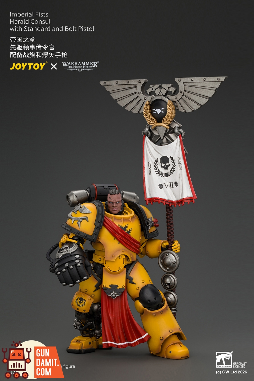 JoyToy JT05220 1/18 Warhammer The Horus Heresy Imperial Fists Herald Consul with Standard and Bolt Pistol - View 9 JoyToy JT05220 1/18 Warhammer The Horus Heresy Imperial Fists Herald Consul with Standard and Bolt Pistol - View 9