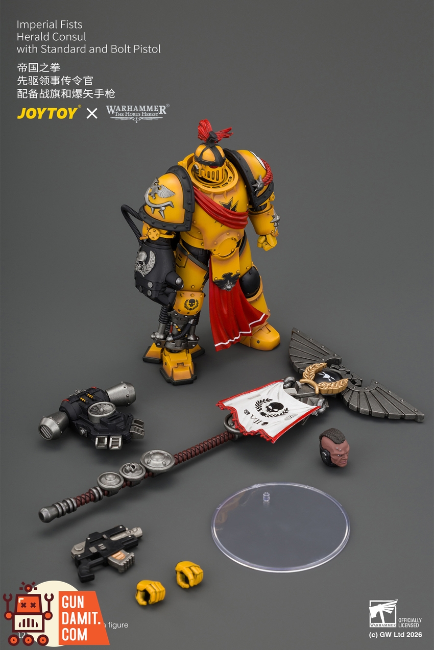JoyToy JT05220 1/18 Warhammer The Horus Heresy Imperial Fists Herald Consul with Standard and Bolt Pistol - View 3 JoyToy JT05220 1/18 Warhammer The Horus Heresy Imperial Fists Herald Consul with Standard and Bolt Pistol - View 3