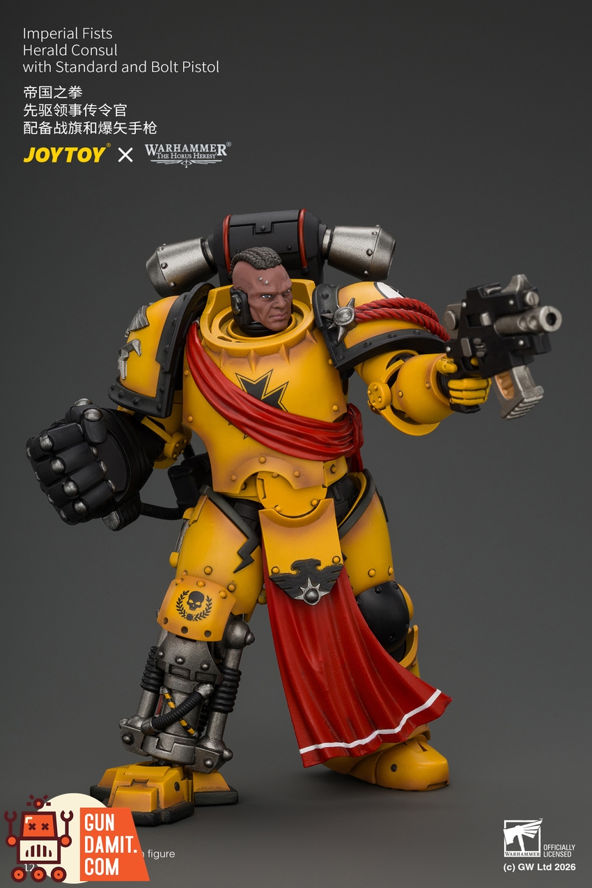 JoyToy JT05220 1/18 Warhammer The Horus Heresy Imperial Fists Herald Consul with Standard and Bolt Pistol - View 10 JoyToy JT05220 1/18 Warhammer The Horus Heresy Imperial Fists Herald Consul with Standard and Bolt Pistol - View 10