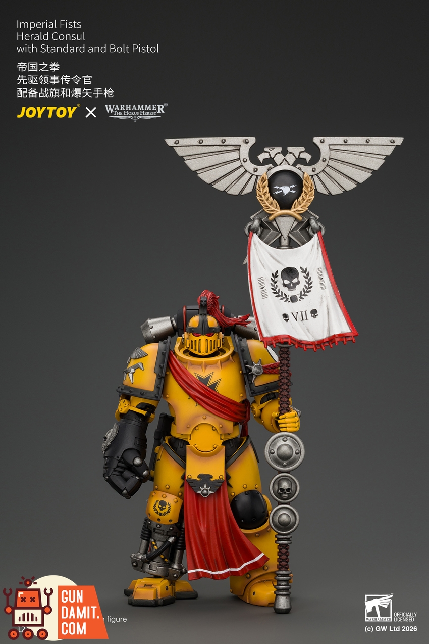 JoyToy JT05220 1/18 Warhammer The Horus Heresy Imperial Fists Herald Consul with Standard and Bolt Pistol - View 4 JoyToy JT05220 1/18 Warhammer The Horus Heresy Imperial Fists Herald Consul with Standard and Bolt Pistol - View 4