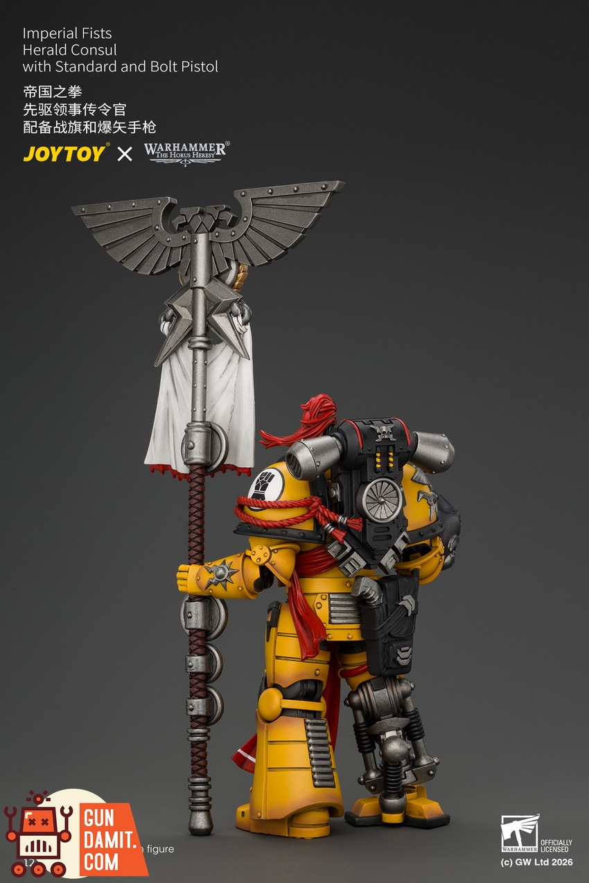 JoyToy JT05220 1/18 Warhammer The Horus Heresy Imperial Fists Herald Consul with Standard and Bolt Pistol - View 6 JoyToy JT05220 1/18 Warhammer The Horus Heresy Imperial Fists Herald Consul with Standard and Bolt Pistol - View 6
