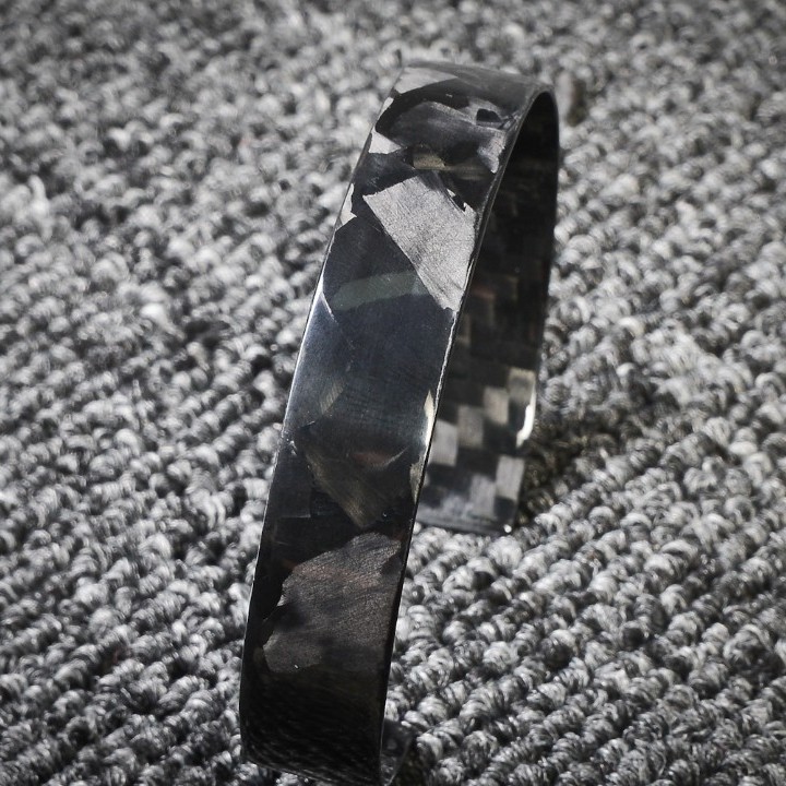 8002 C-Shape Carbon Fiber Bracelet for Wholesale